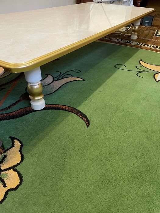 Срочна сотилади стол стул