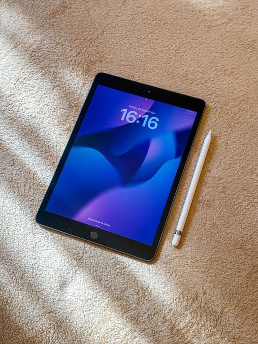 Много запазен Apple iPad 7th Gen 32GB