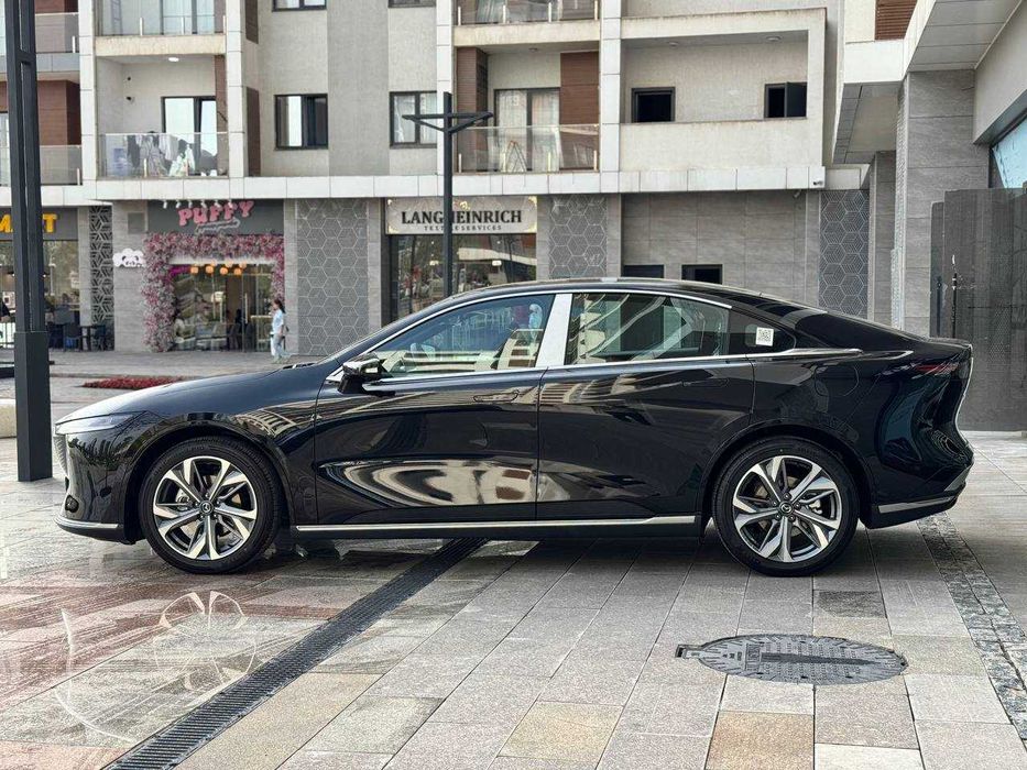 Mazda ez6 2025 гибрид