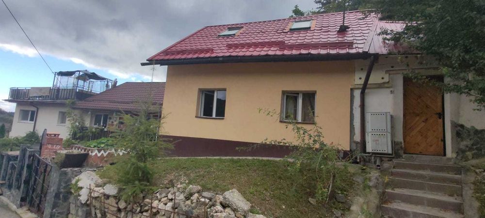Oportunitate casă în schei renovată