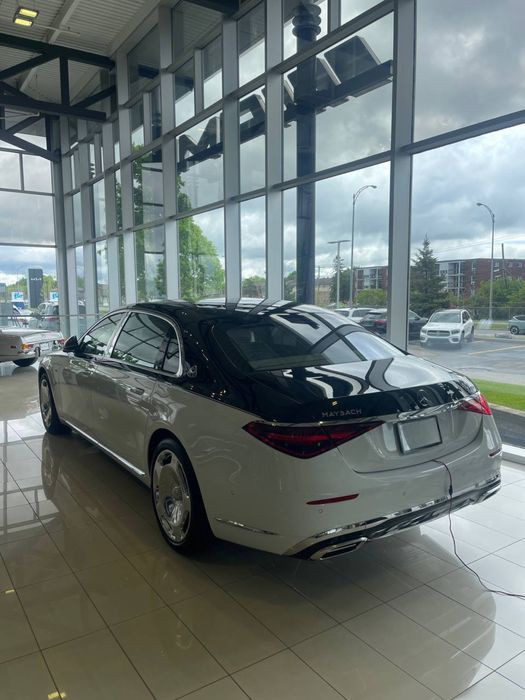 Mercedes Benz S680 Maybach Exclusive Model