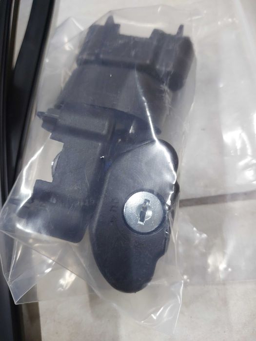 Напречни греди за багажник на покрива, рейлинг, универсални