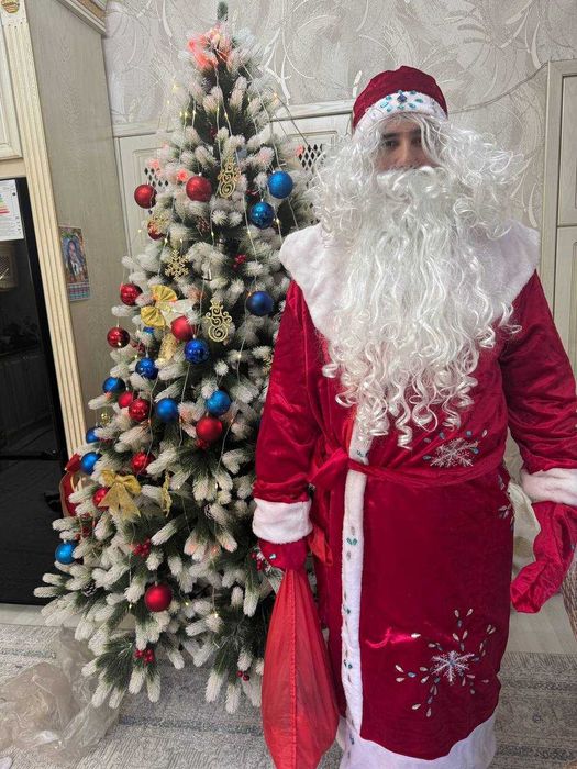 Срочный продается  Дед Мароз костюм 200000