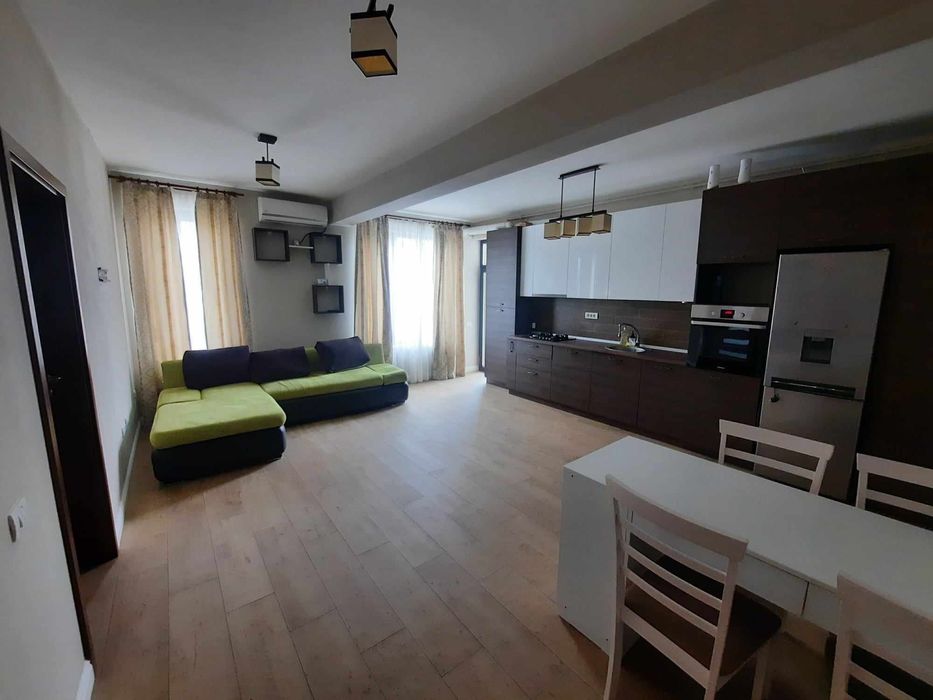 apartament de inchiriat