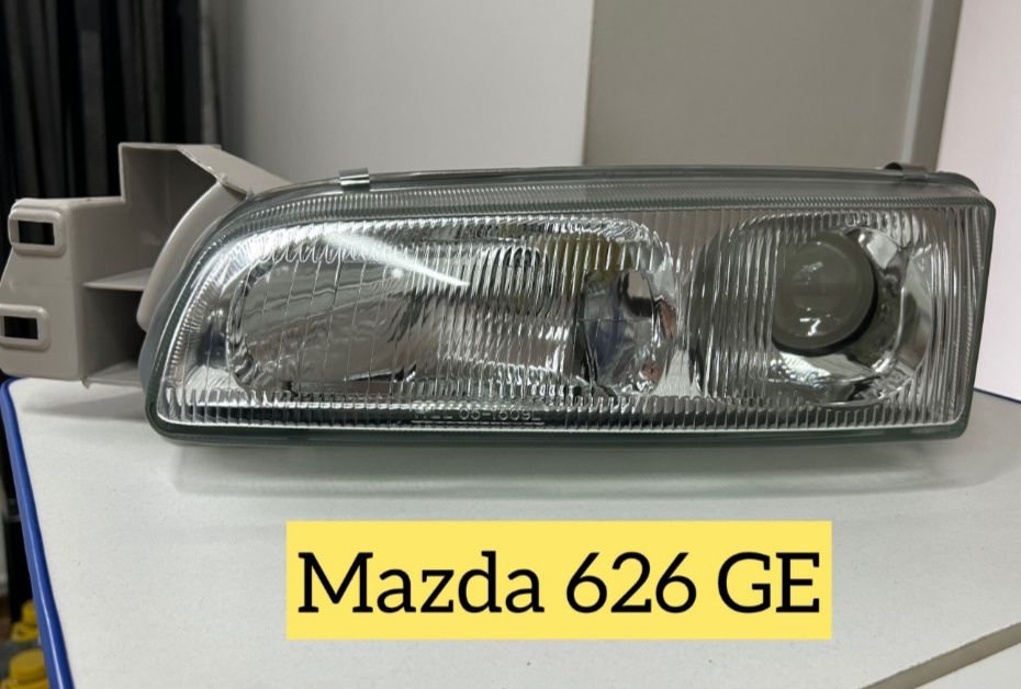 В продаже бампера на Мазду Кронос