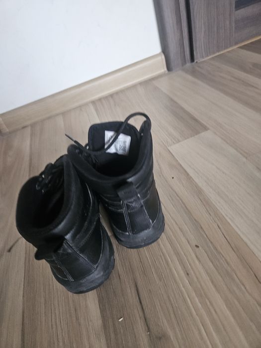 Боти, маратонки Nike 36.5