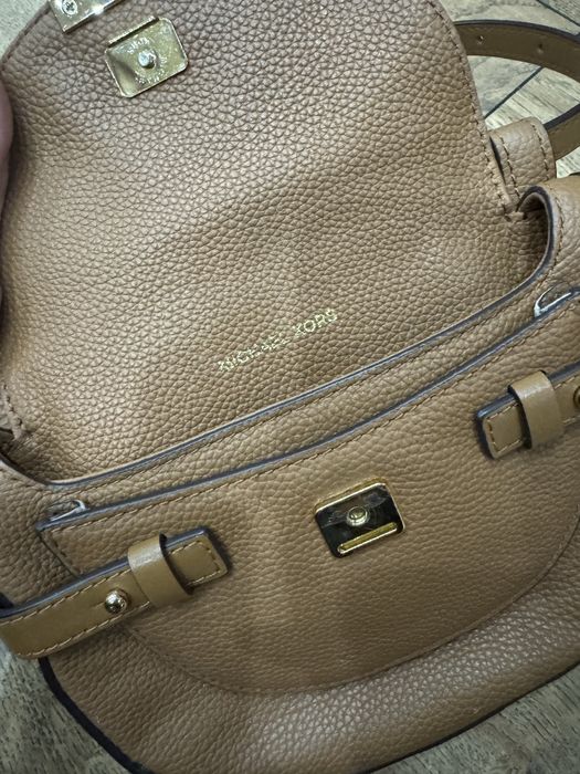 Дамски маркови чанти Michael Kors Guess