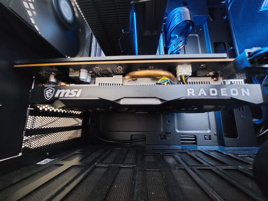 Видео карта MSI Radeon RX6600XT 8Gb GDDR6