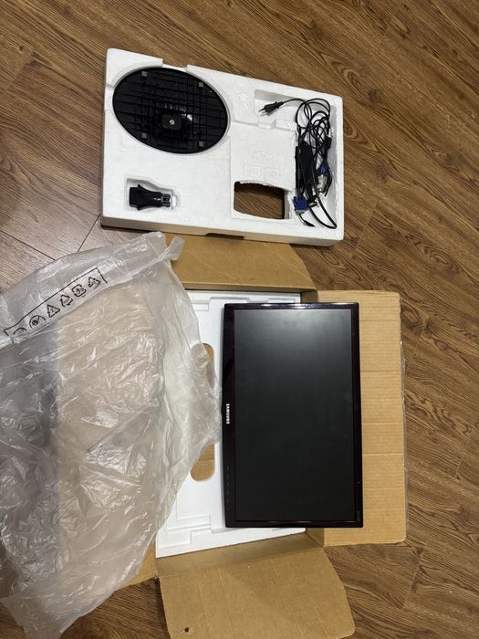 Монитор в отличном состаяний