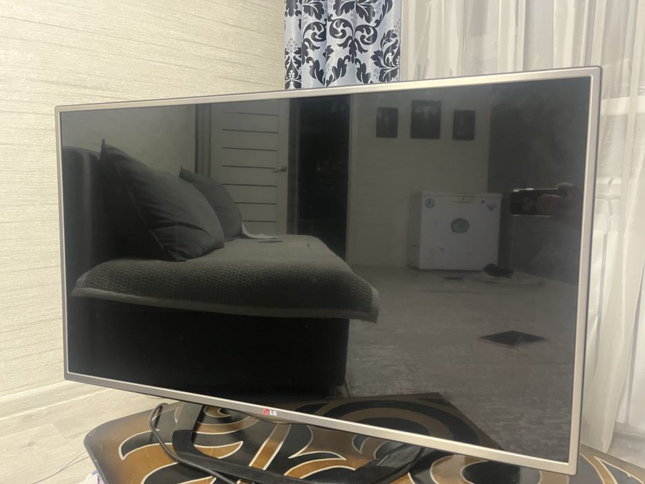 Продам телевизор LG