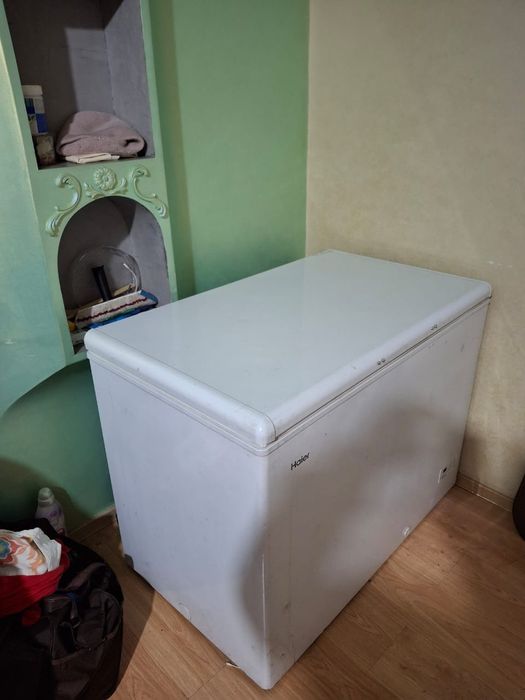 Продам морозильник Haier