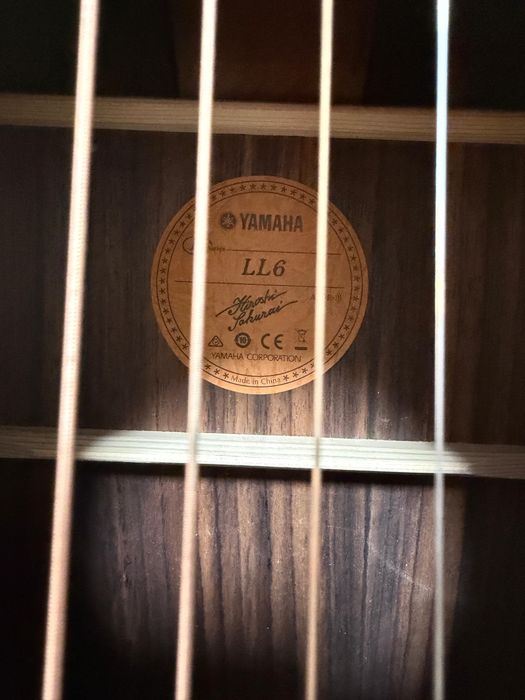 Электроакустическая гитара Yamaha LL6 ARE