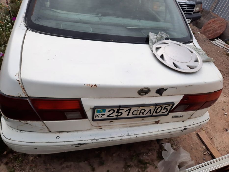 Продам машину ниссан санни