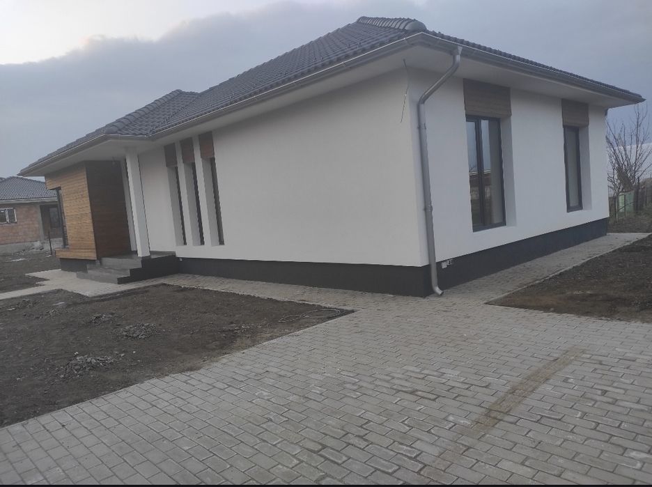 Casa parter  pe 500 mp teren