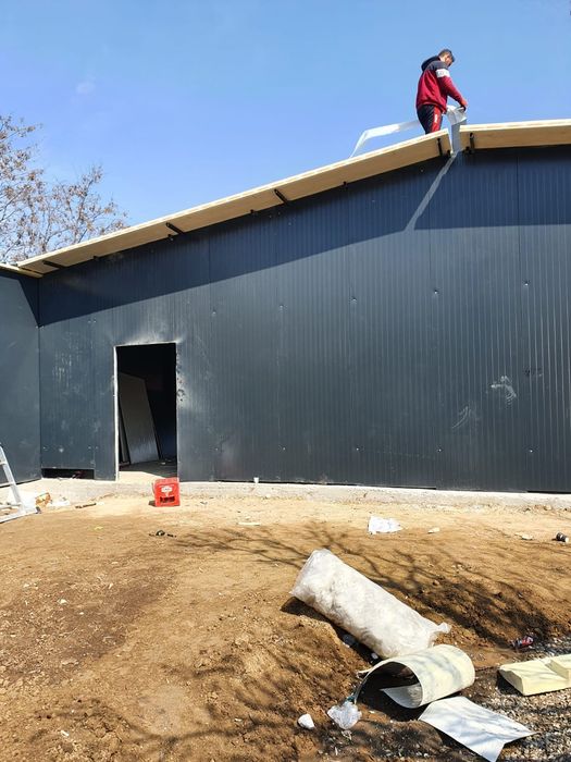 Vand hale metalice ori ce dimensiuni