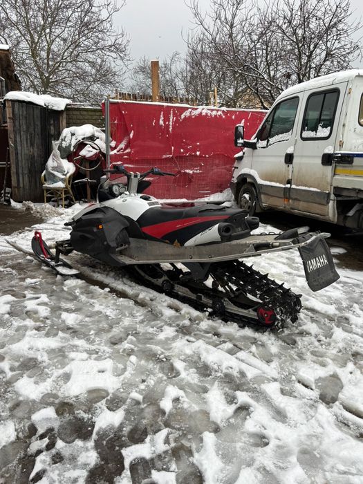 Snowmobil yamaha rx1 An 2008 ( schimb cu auto,enduro sau naked )