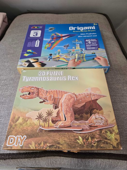 Играчки и книжки