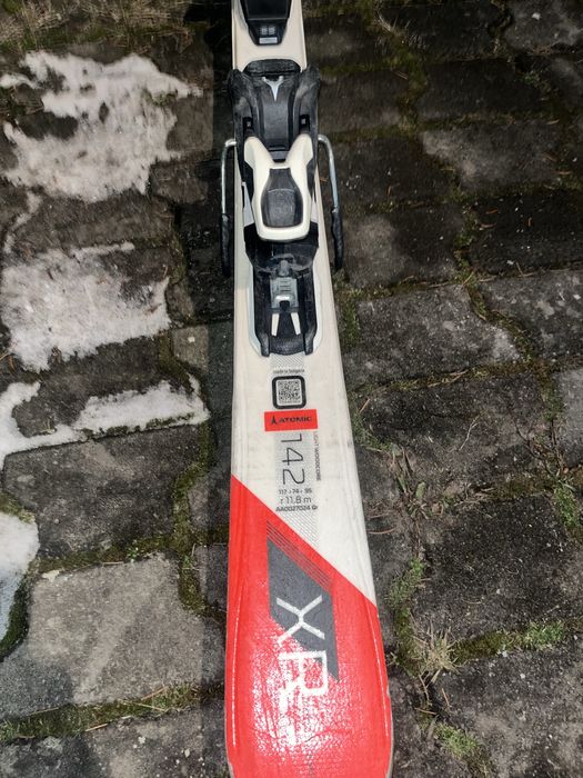 Schiuri Atomic Redster XR 142 cm + legături GripWalk