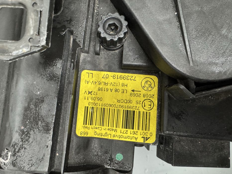 Far Bmw E92 E93 lci xenon 2009-2012 stanga