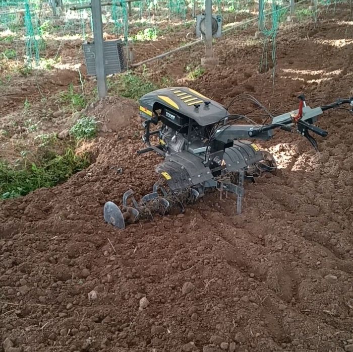 Matablok sotiladi sroshni.