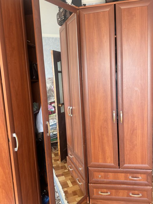 Продается шкаф для спальни