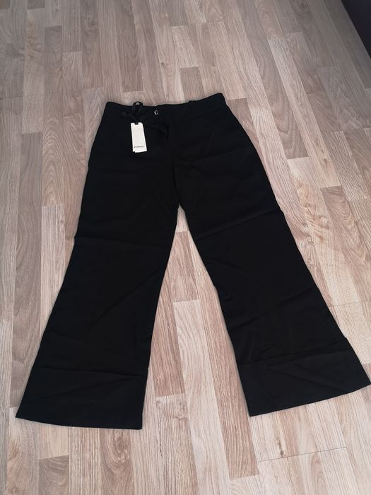 DE VANZARE - pantaloni PINKO