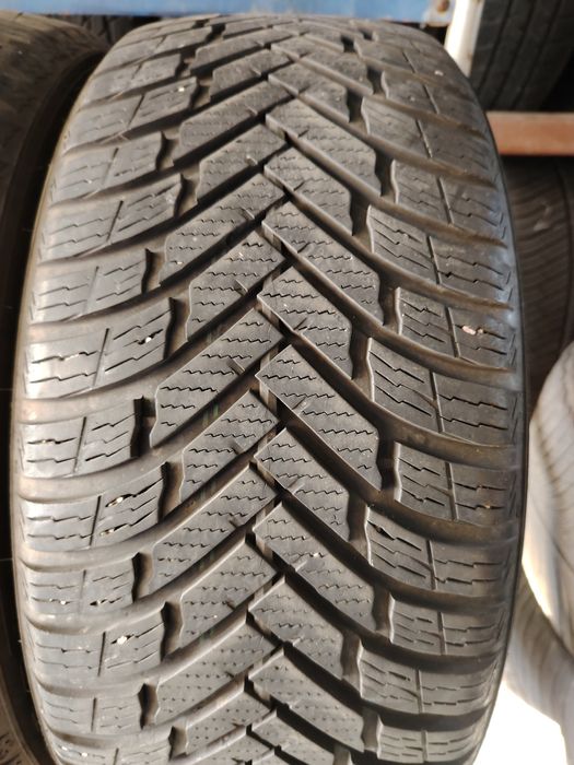 235/45 R18 Nokian WeatherProf iarnă M+S