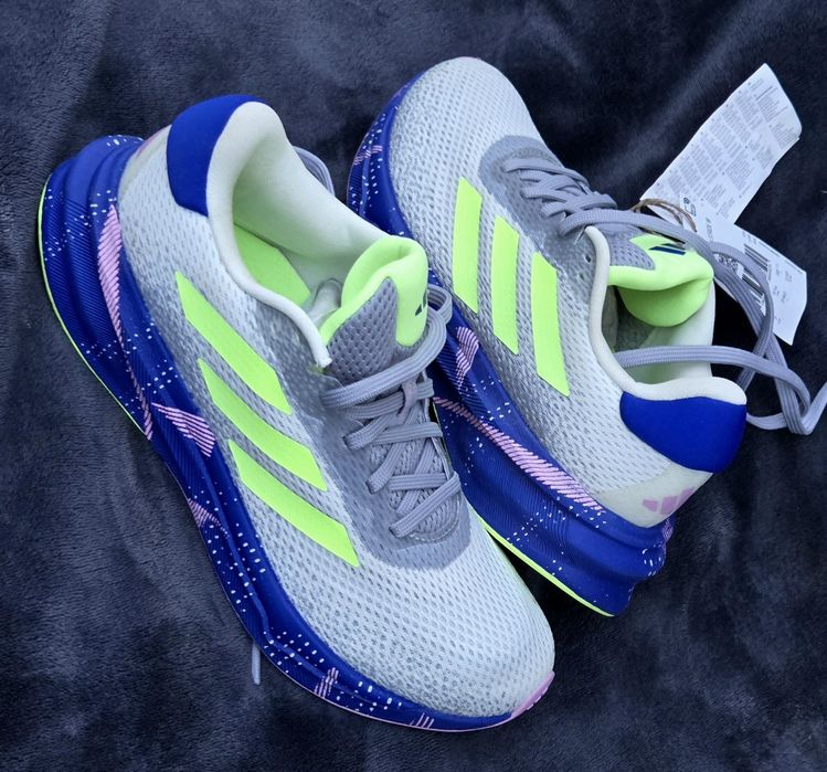 Adidas оригинални дамски сникърси нови 38 2/3