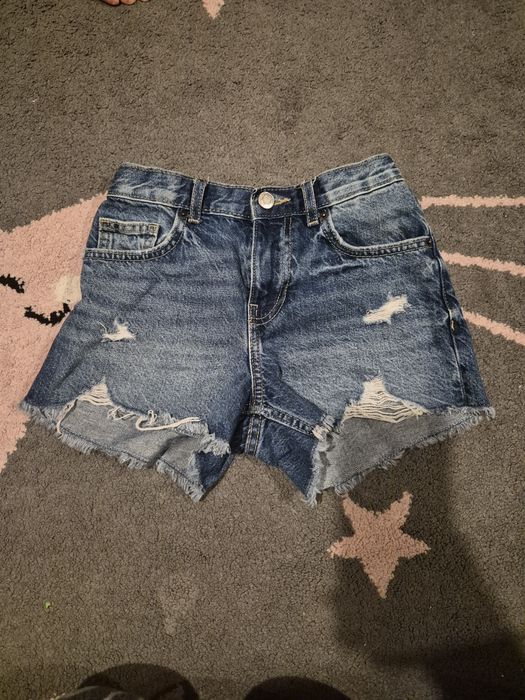 Къси панталонш зара 140 размер