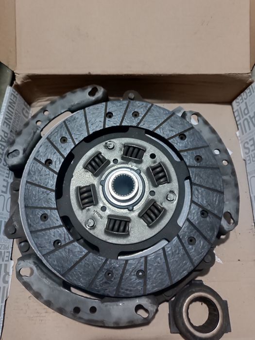 Kit ambreiaj Logan 1.6 mpi