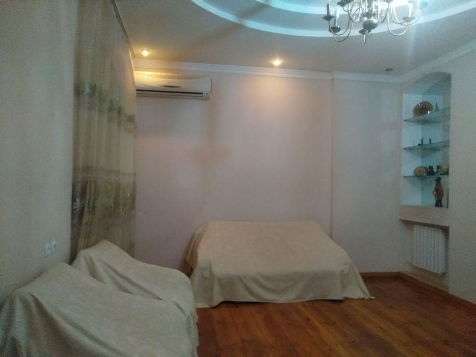 Сурхондарё вил. Термиз шахар Шодлик МФЙ Навбог 12/5 Уй сотилади. (ЦУМ)