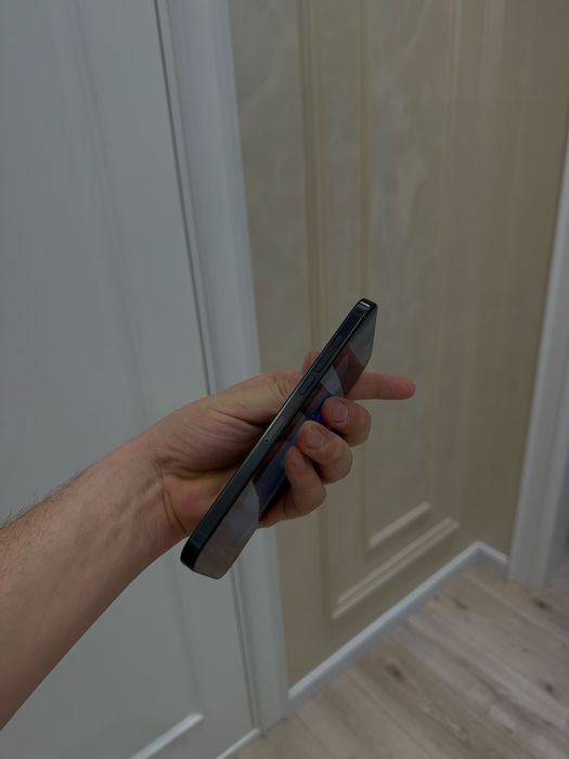 Iphone 16 pro max 256gb yomkost 93%