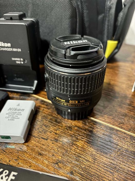 Nikon D5200 + Обектив + Аксесоари