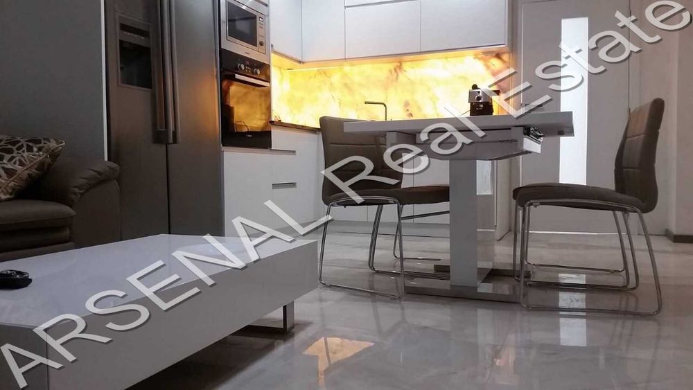 Дава се под наем Тристаен апартамент в София, Зона Б-5 - 115 кв.м за 750 € - Снимка #6