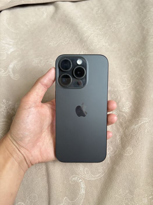 Iphone 15 pro продаеться