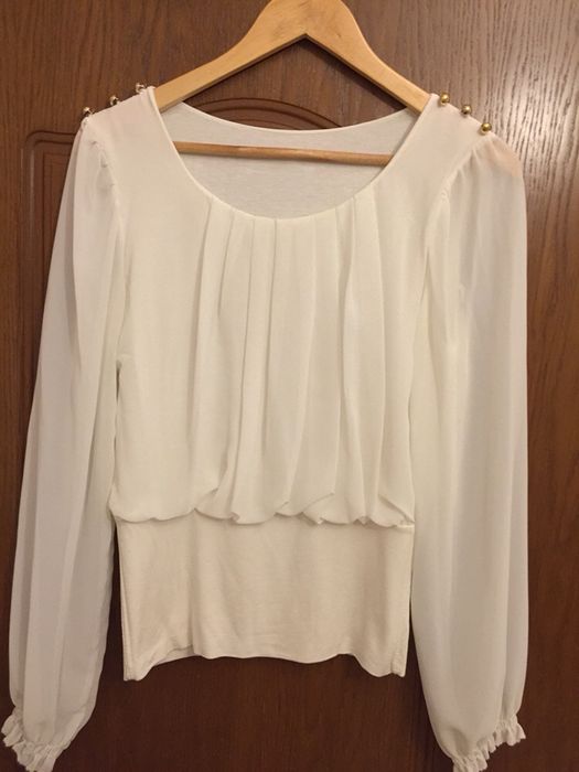 Красива официална блуза с ръкави от шифон