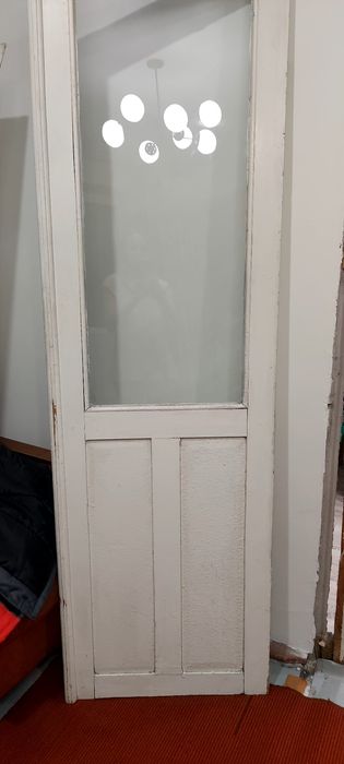 Продам межкомнатные двери Б/у