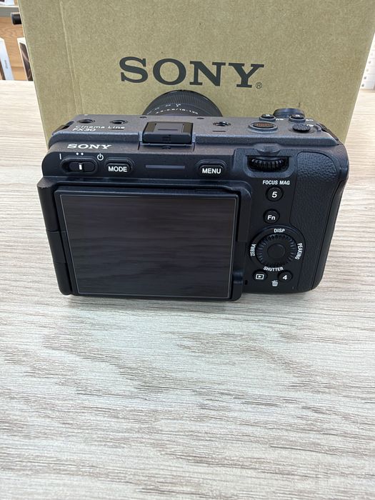 Sony FX30  OSS 18-135mm