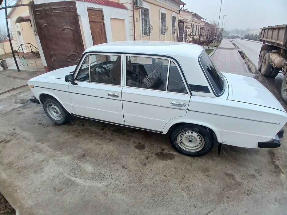 Vaz 2106 sotiladi