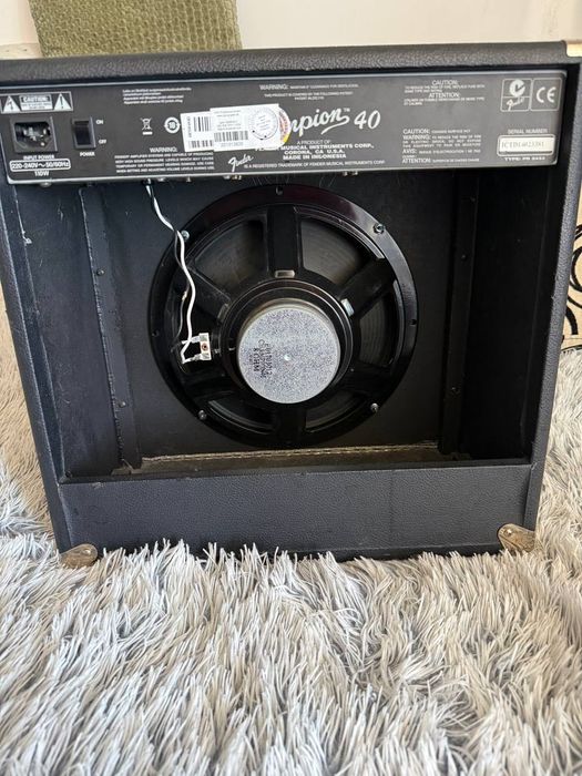 Усилвател fender champion 40