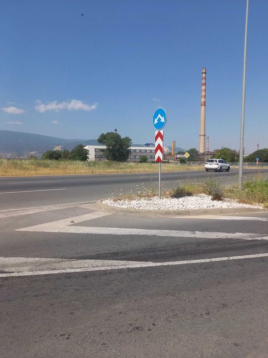 Дава се под наем Парцел в Пловдив, Индустриална зона - Тракия - 5341 кв.м за 51 € - Снимка #3