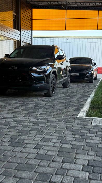 Tracker redline 2025