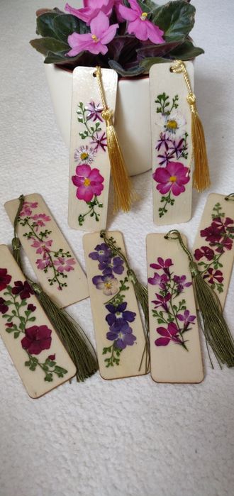 Semne de carte lucrate manual