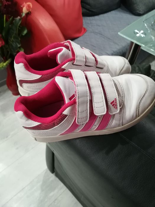 Маратонки за момиче  ADIDAS - N33/естествена кожа