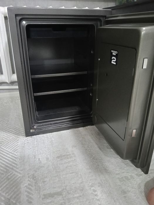 Продам сейф в отличном состоянии