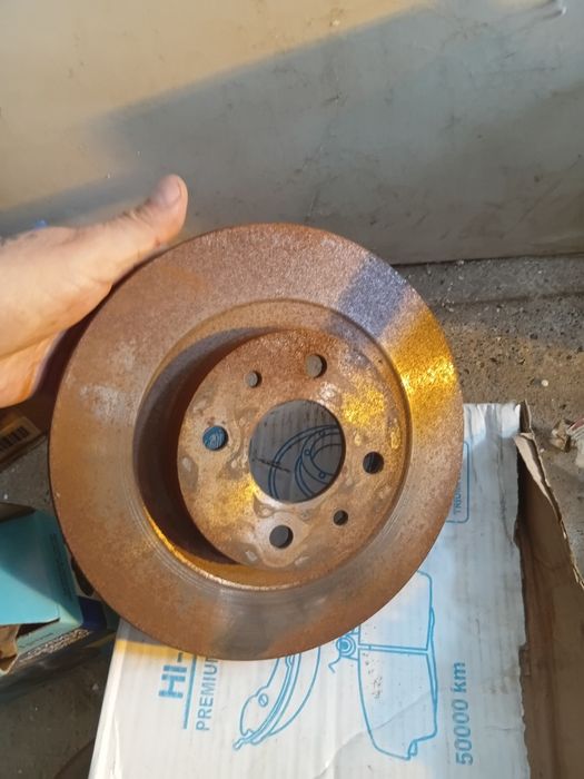 Продам  тормазные диски от ваз. На  14