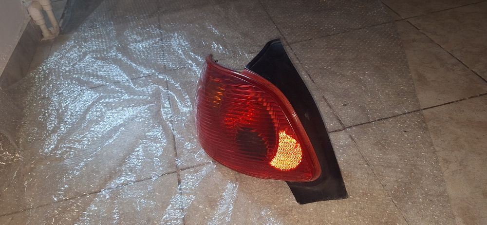 Stop tripla Peugeot 206 stanga