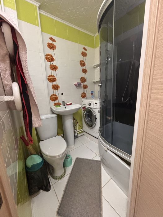 Продам 1 комн улучшен.план.