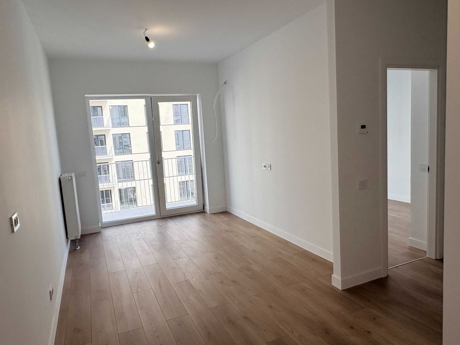 Inchiriez apartament SILK District - cu parcare interioara