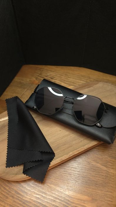 Модерни слънчеви очила